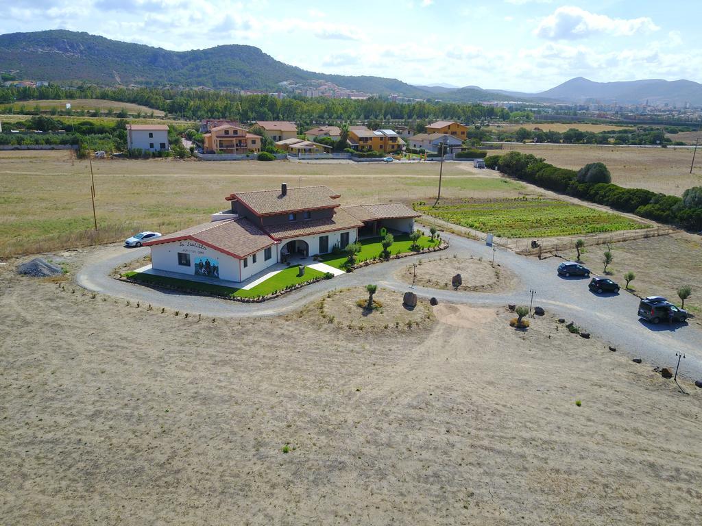 Agriturismo Sa Scalitta Carbonia Exteriör bild